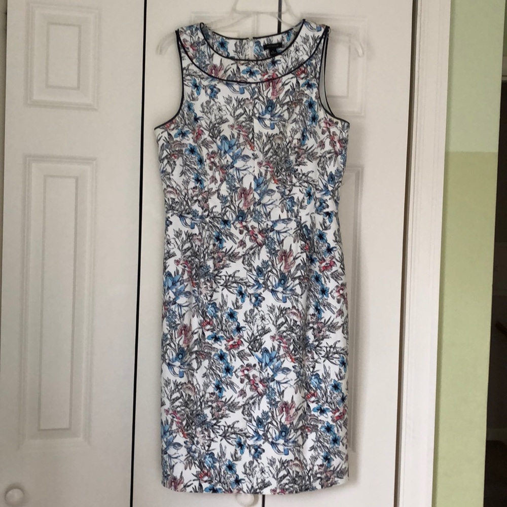 Floral pattern spring/summer dress